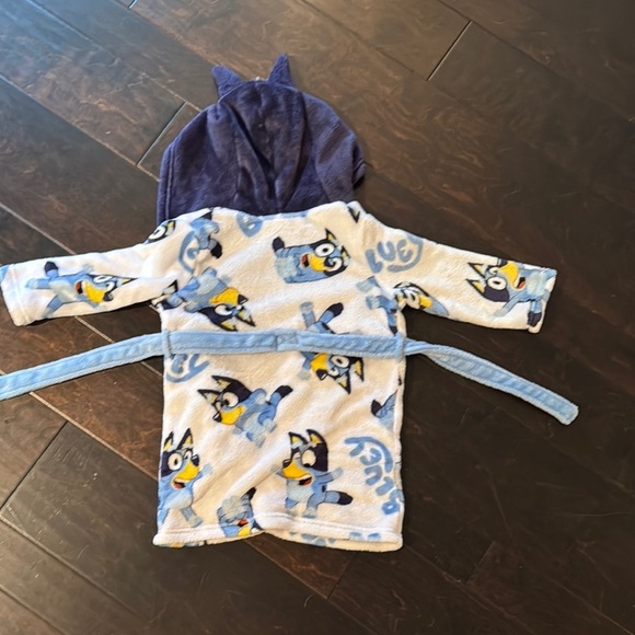 Bluey Kids Pajamas Robe- Blue and White EUC - Picture 5 of 5